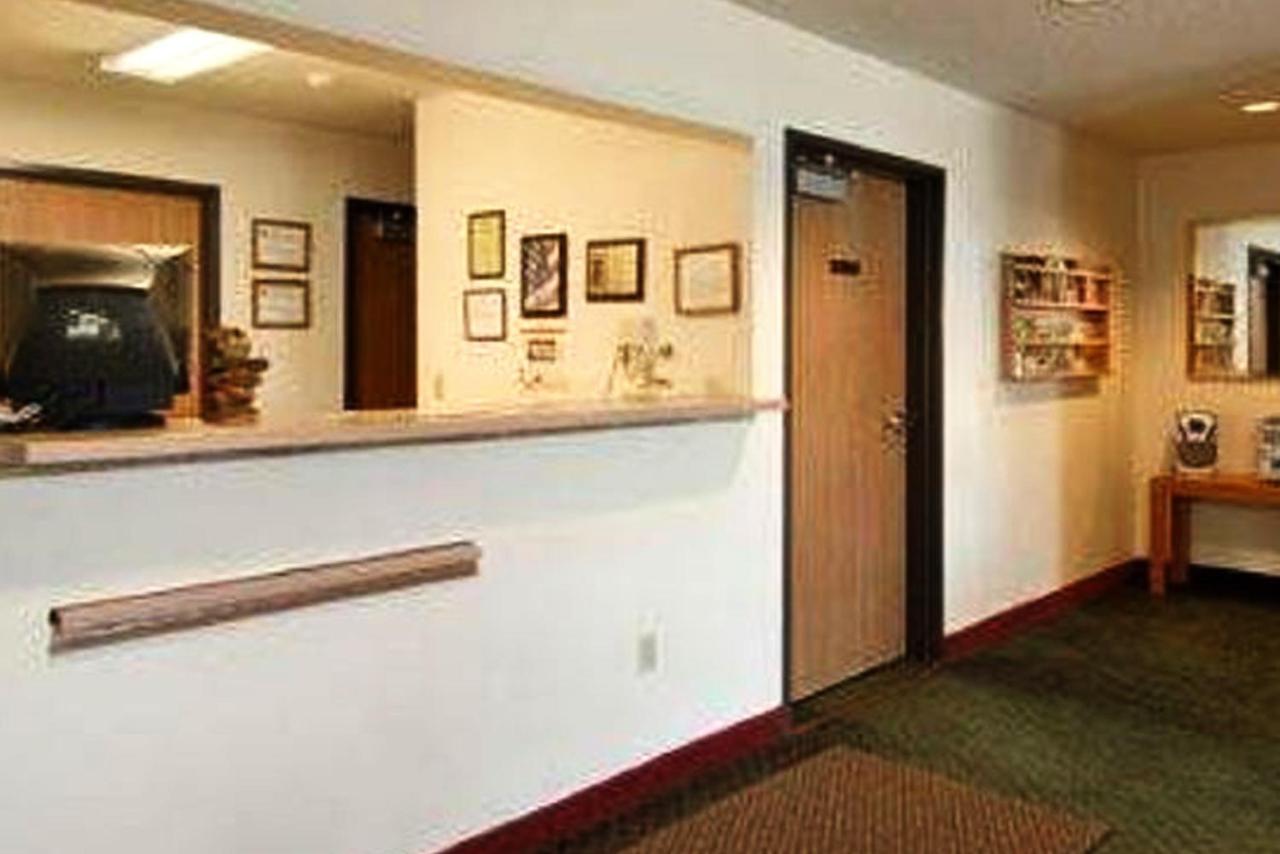 Coratel Inn & Suites By Jasper New Richmond Exterior foto